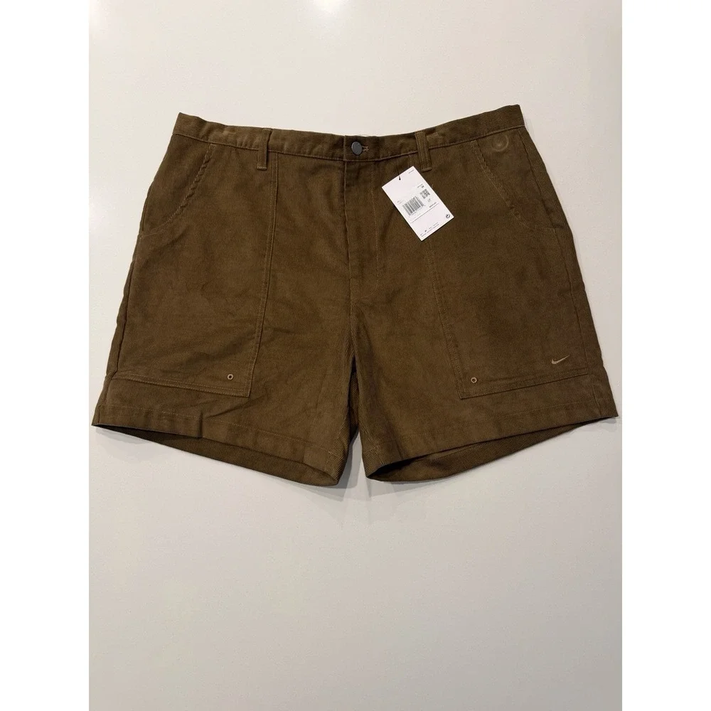 Nike Sportswear Club Woven Cargo Shorts Khaki HV0899-235 Mens Size 38 NWT